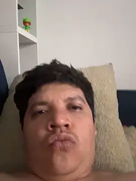 Snapshot of michael877675 chatting on February 15, 6:43 am michael877675 online show from February 15, 6:43 am