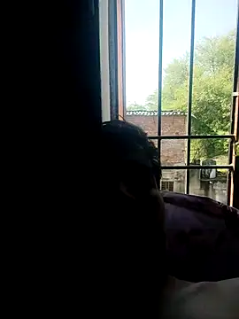 Snapshot of Sweetfucker_ chatting on September 22, 3:41 am Sweetfucker online show from September 22, 3:41 am