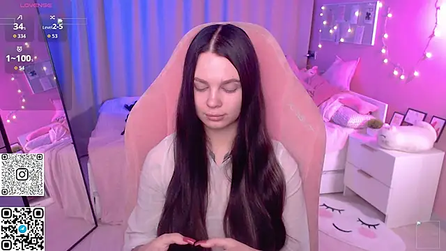 Snapshot of Michela_Fruet chatting on May 9, 1:11 am Michela Fruet online show from May 9, 1:11 am