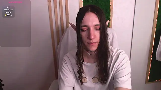 Snapshot of SilverMuse chatting on January 31, 10:52 pm SilverMuse online show from January 31, 10:52 pm