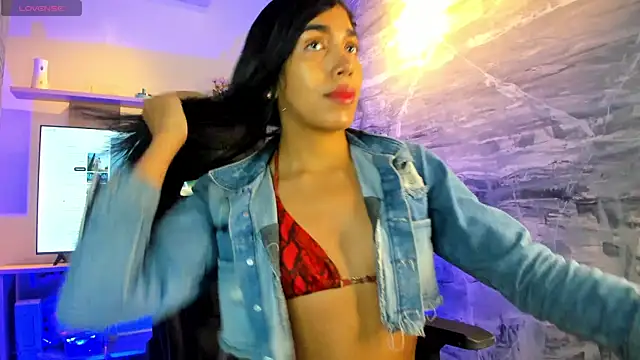 AmbarFoxx  online show from March 27, 5:13 am