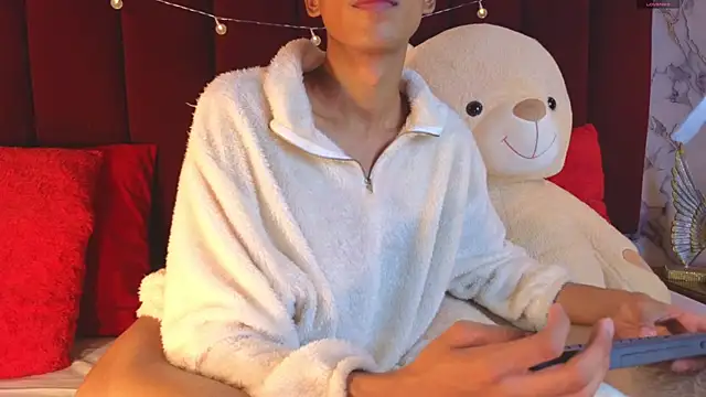 Snapshot of PrincePoppy chatting on October 16, 8:32 pm PrincePoppy online show from October 16, 8:32 pm