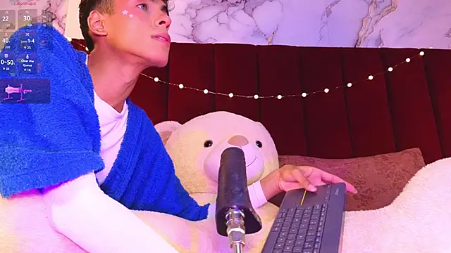 Snapshot of PrincePoppy chatting on November 21, 8:40 pm PrincePoppy online show from November 21, 8:40 pm