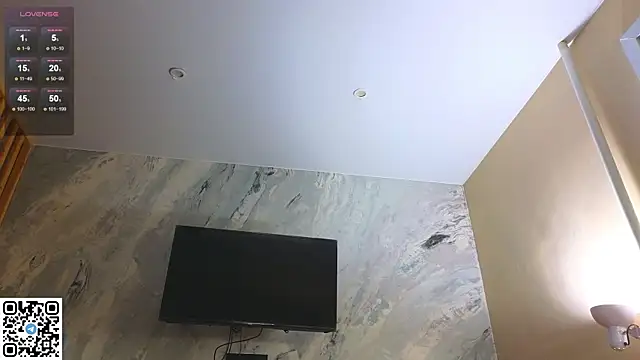 Snapshot of miss_bubbles_ chatting on November 3, 12:35 am miss bubbles online show from November 3, 12:35 am