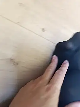 Snapshot of Teafeet chatting on September 20, 2:29 pm Teafeet online show from September 20, 2:29 pm