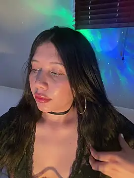 Snapshot of snow_doll chatting on October 10, 8:41 pm snow doll online show from October 10, 8:41 pm