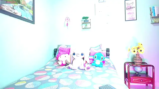 angelic coral online show from November 8, 1:06 am