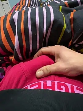 Snapshot of adiluci1 chatting on January 18, 5:00 am adiluci1 online show from January 18, 5:00 am