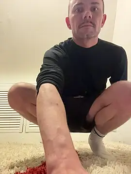 Snapshot of GayBoy_28_32 chatting on December 15, 8:57 pm GayBoy 28 32 online show from December 15, 8:57 pm