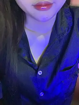 Linhtruong  online show from April 22, 6:05 am