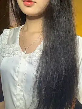 Nhinhi18 online show from December 19, 3:30 pm