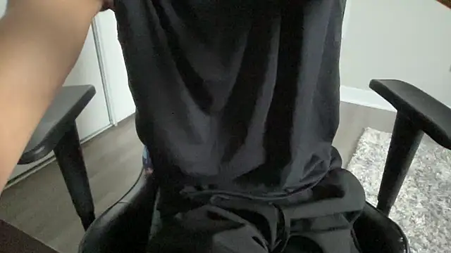 Snapshot of 0xdeexnutz chatting on October 23, 3:22 pm 0xdeexnutz online show from October 23, 3:22 pm