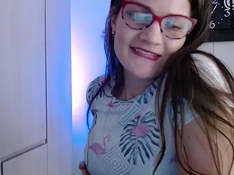 Snapshot of Camila-ventura chatting on October 19, 1:06 am Camila-ventura online show from October 19, 1:06 am