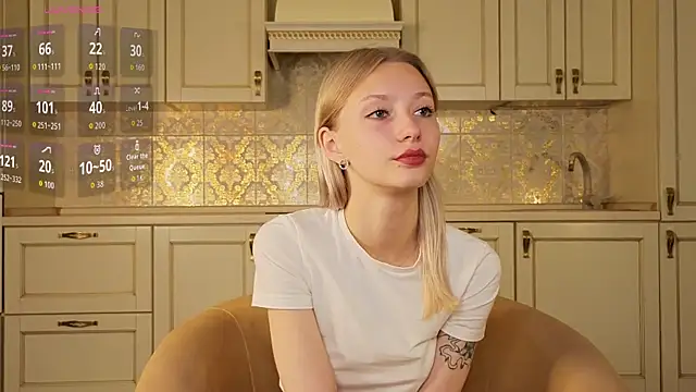 Snapshot of KatieFoulk chatting on September 12, 3:12 pm KatieFoulk online show from September 12, 3:12 pm