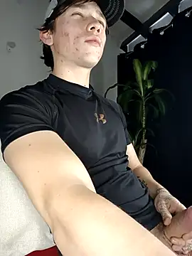 Snapshot of Logan_sixxer chatting on January 17, 8:56 pm Logan sixxer online show from January 17, 8:56 pm