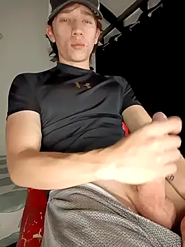 Snapshot of Logan_sixxer chatting on February 27, 9:48 pm Logan sixxer online show from February 27, 9:48 pm