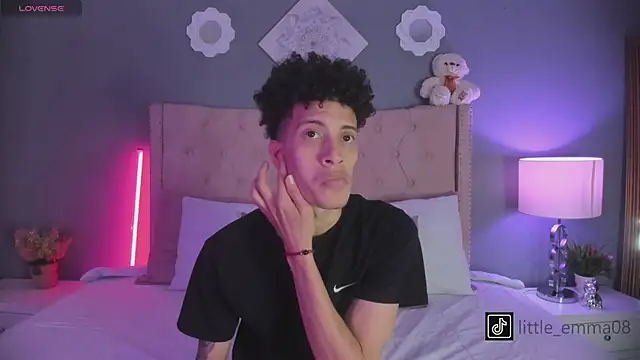 Joe And Emma online show from October 25, 8:14 pm