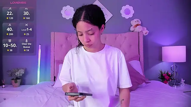 Joe And Emma online show from November 11, 9:04 pm