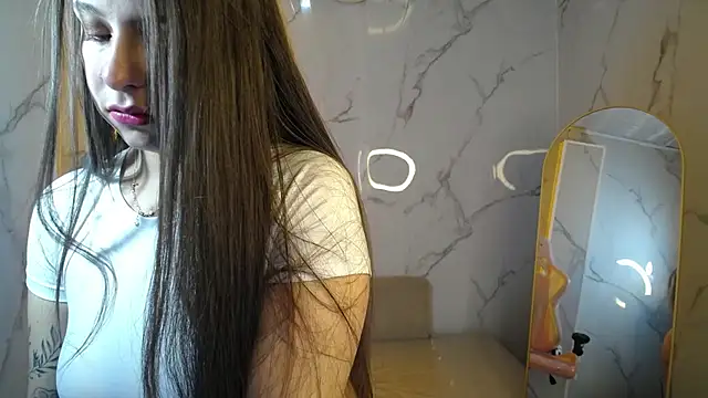 Snapshot of _Mia_sweet_b chatting on October 19, 12:50 pm Mia sweet b online show from October 19, 12:50 pm