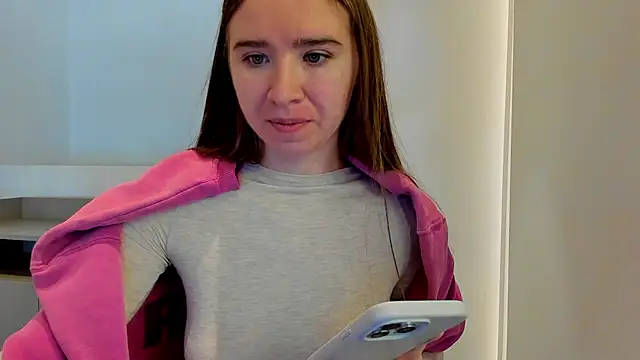 Snapshot of SoulNonNude chatting on February 12, 1:28 pm SoulNonNude online show from February 12, 1:28 pm