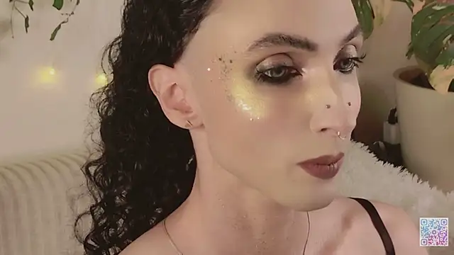 Queen of tease online show from July 27, 3:35 am