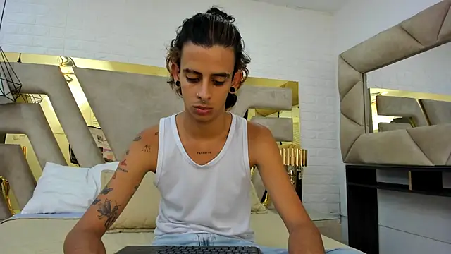 Snapshot of Ibratxandy chatting on September 24, 7:28 pm Ibratxandy online show from September 24, 7:28 pm