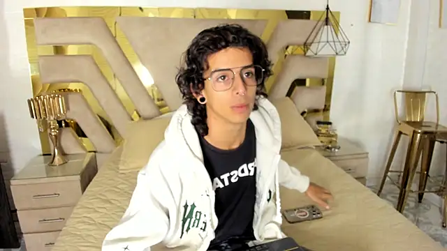 Ibratxandy online show from November 30, 12:53 pm