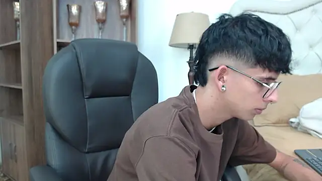 Ibratxandy online show from March 28, 6:51 pm