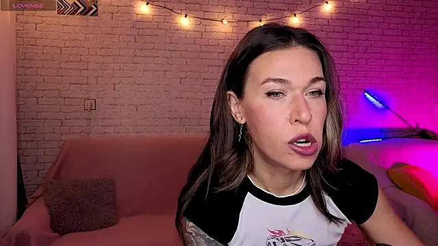 Snapshot of ReginaFoXXXy chatting on September 13, 11:32 am ReginaFoXXXy online show from September 13, 11:32 am