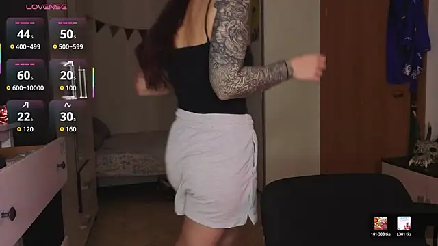 ReginaFoXXXy online show from April 7, 9:32 am