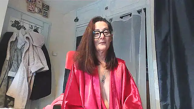 Mistress-Ivy51 online show from May 14, 5:47 am