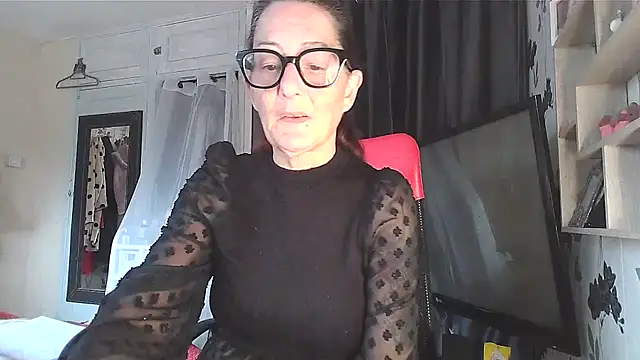 Mistress-Ivy51 online show from May 21, 5:14 am