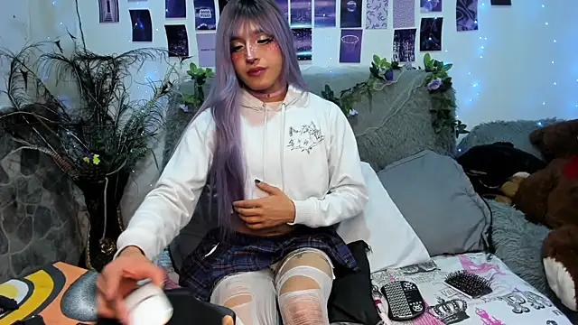  viollette  online show from February 11, 12:04 am