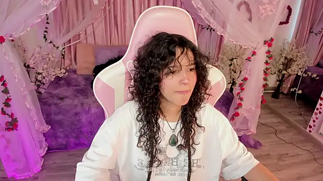 bunny curly online show from September 20, 7:59 pm