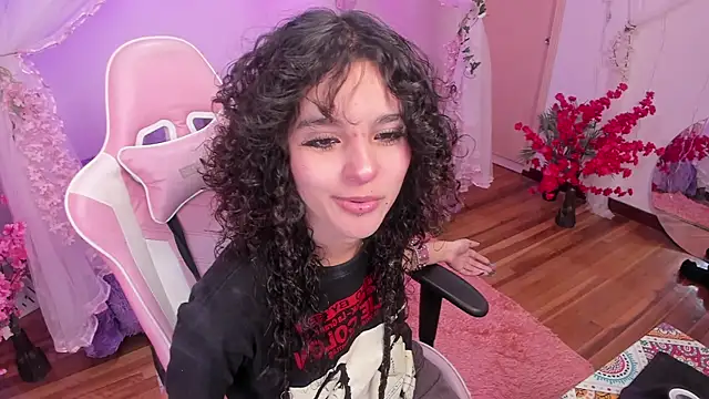 bunny curly online show from October 7, 2:14 pm