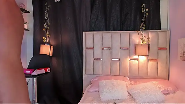 Snapshot of Hanzking01 chatting on November 11, 3:17 am Hanzking01 online show from November 11, 3:17 am