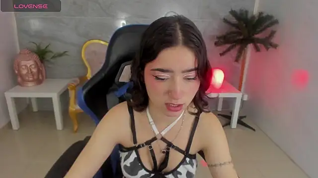 Snapshot of venuss09_s chatting on November 17, 1:50 pm venuss09 s online show from November 17, 1:50 pm