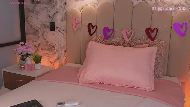 Snapshot of JessicaMason chatting on February 18, 10:39 pm JessicaMason online show from February 18, 10:39 pm