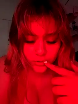 Dulceluz 420 online show from October 11, 12:15 pm