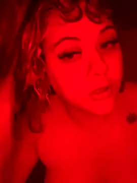 Dulceluz 420 online show from November 4, 9:25 pm