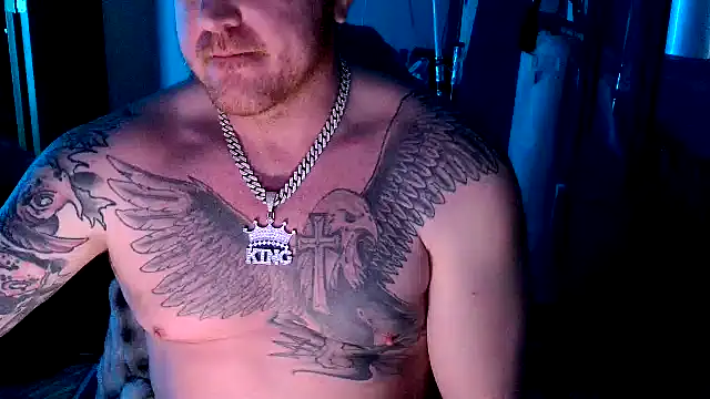 Snapshot of CloudyKingG chatting on February 24, 3:15 am CloudyKingG online show from February 24, 3:15 am