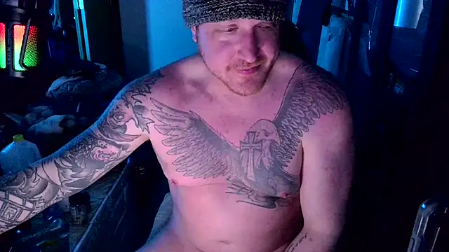 Snapshot of CloudyKingG chatting on February 24, 3:21 pm CloudyKingG online show from February 24, 3:21 pm