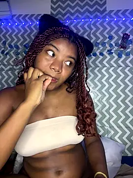 chocolatito-ho online show from October 21, 8:15 am