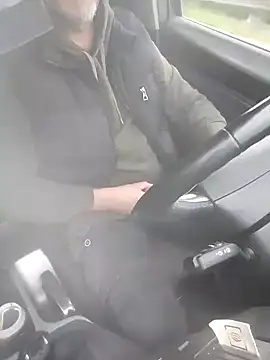 cazzoweb online show from April 12, 3:50 pm