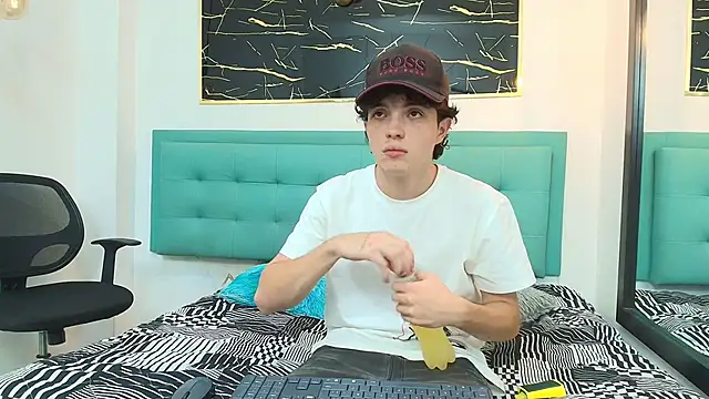 dia fax18 online show from October 21, 7:47 pm