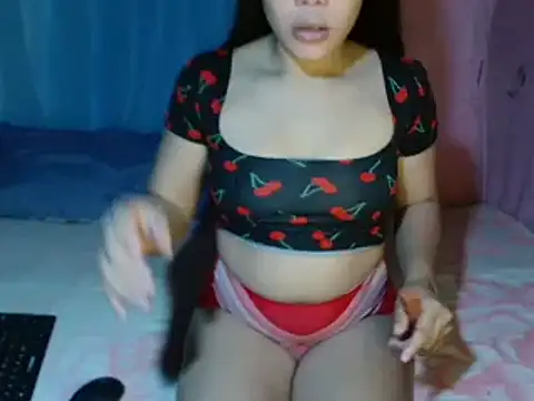 JuicyPussy4u online show from January 13, 11:48 am