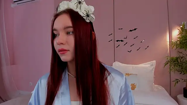 NoraHaynes online show from October 27, 3:10 am