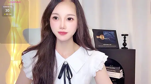Aiyi909- online show from July 19, 2:21 pm