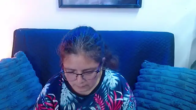 Linda banks  online show from April 14, 1:33 am