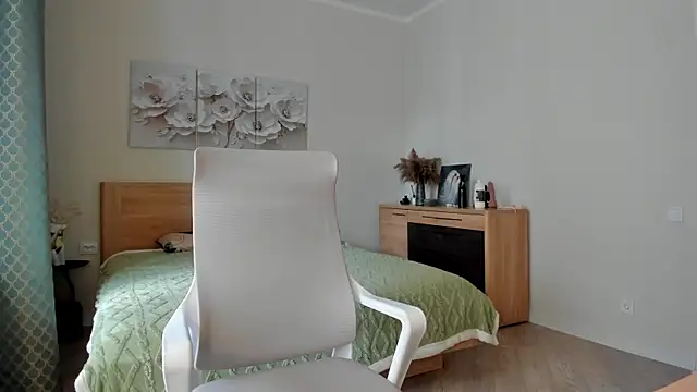 flooora 0 online show from May 29, 1:36 am